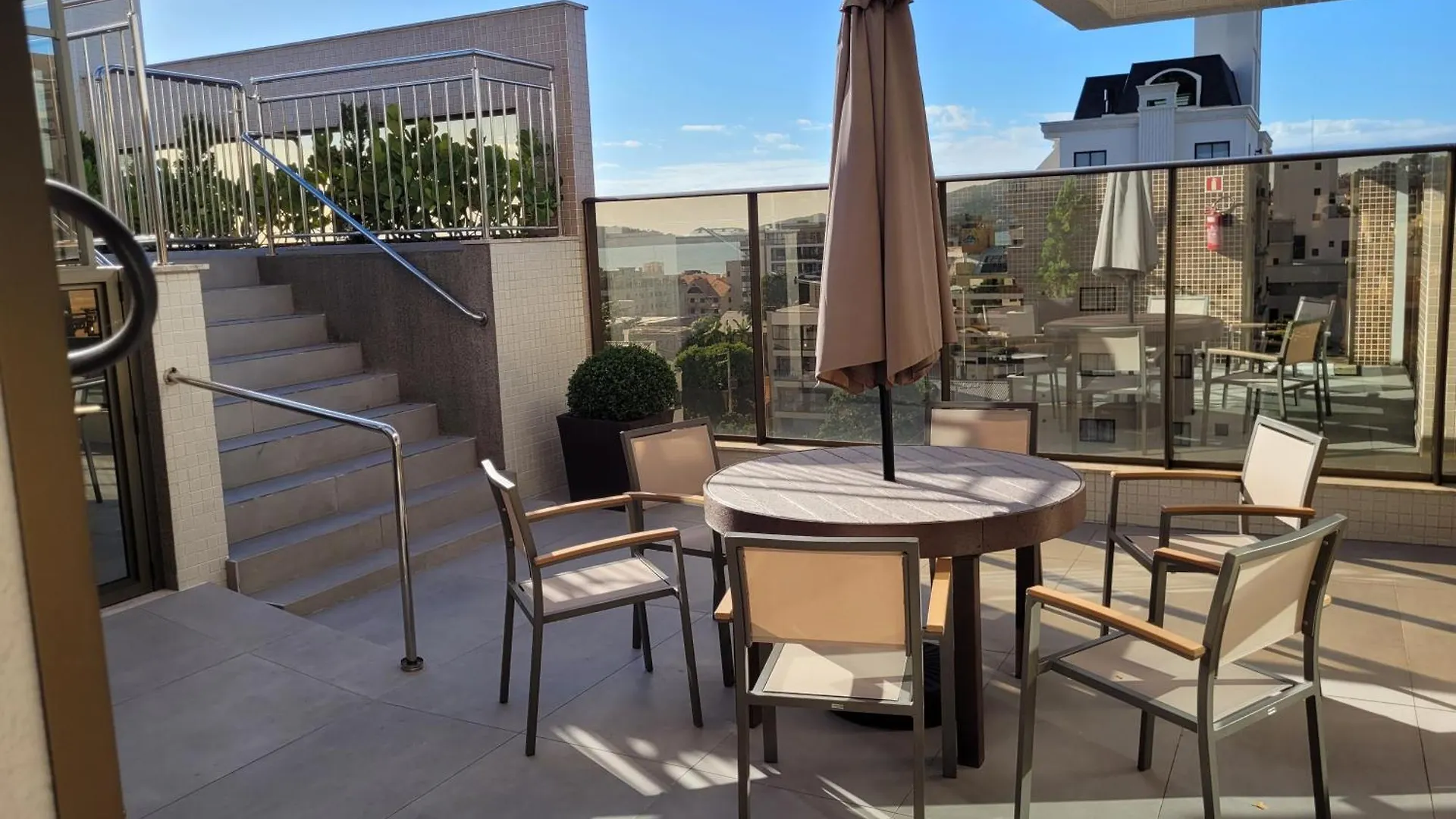 Апартаменты 2 Suites Luxo, Piscina Aquecida Condominio, Familiar, Proximo Mar Бомбиньяс
